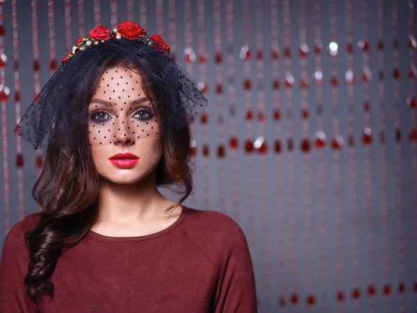 Portrait of beautiful young woman face. Isolated on dark background — Stock Photo, Image