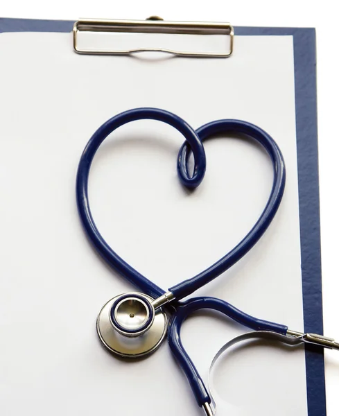 Medical clipboard and stethoscope isolated on white background — Stock Photo, Image