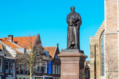 Heykeli Hugo Grotius Delft, Hollanda