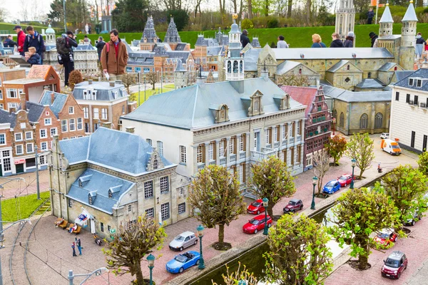 Madurodam, miniatyr park och turist attraktion i Haag, Nederländerna — Stockfoto