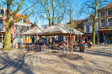 Hollandalı restoranda geleneksel Merkezi Delft, Hollanda