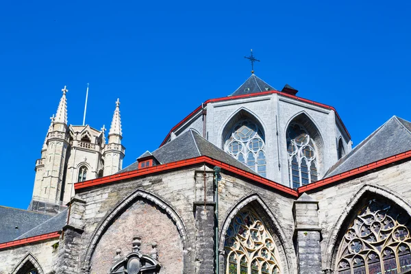 Cattedrale di St Bavos nella popolare destinazione turistica Gand, Belgio — Foto Stock