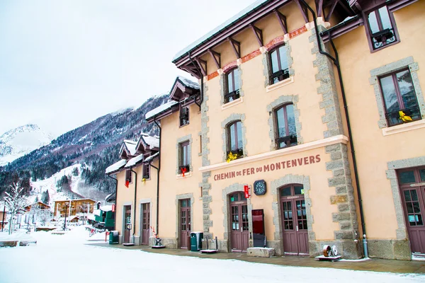 El edificio de la estación de ferrocarril de Montenvers en invierno —  Fotos de Stock