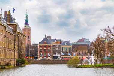 Hollanda evleri ve Lahey, Hollanda gölde ile sokak görünümü