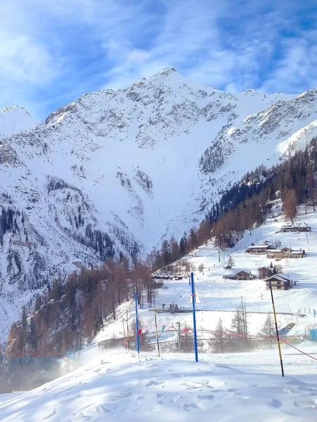 Courmayeur, Italië skigebied in Europese Alpen — Stockfoto