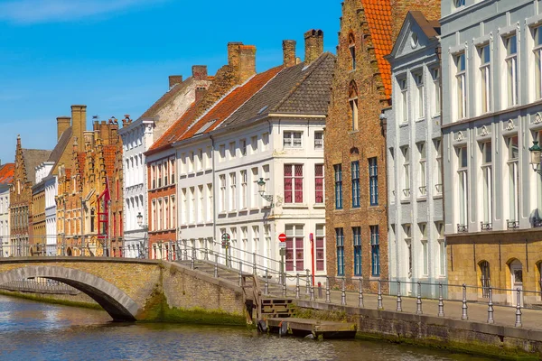 Panorama con case a Bruges, Belgio — Foto Stock