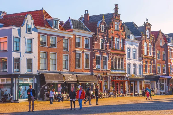 Belvárosi házak itt: Delft, Hollandia — Stock Fotó