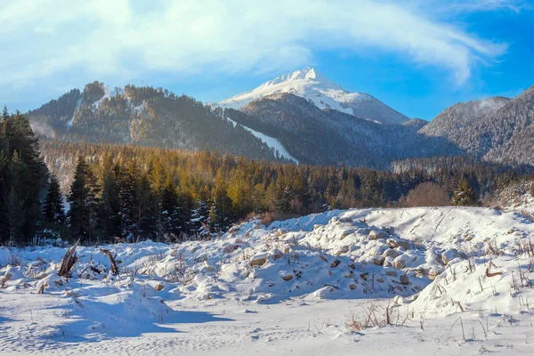 Bansko, Bulgarien, snö Pirinberg och sluttningar — Stockfoto