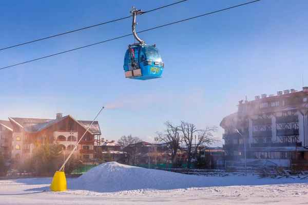 Estância de esqui Bansko, Bulgária, cabines de teleférico — Fotografia de Stock