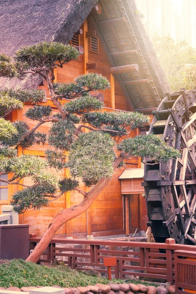 Waterwheel, Nan lian Garden, Hong Kong — Stock Photo, Image