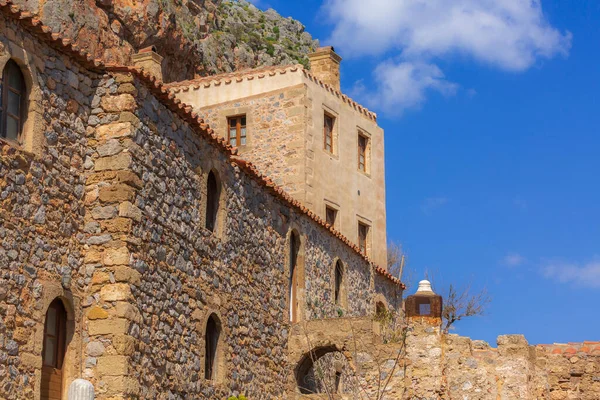 Monemvasia uitzicht op oude huizen in Peloponnesos, Griekenland — Stockfoto