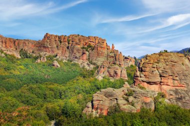 Belogradchik kayalıklarının manzarası, doğa taşı tarihi Bulgaristan