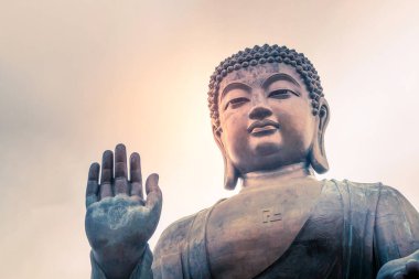 Büyük Buda, Lantau Adası, gün batımında, Hong Kong