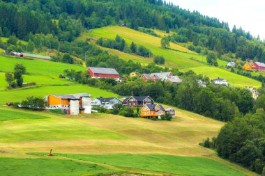 Norveç, Olden Yaz Köyü manzarası