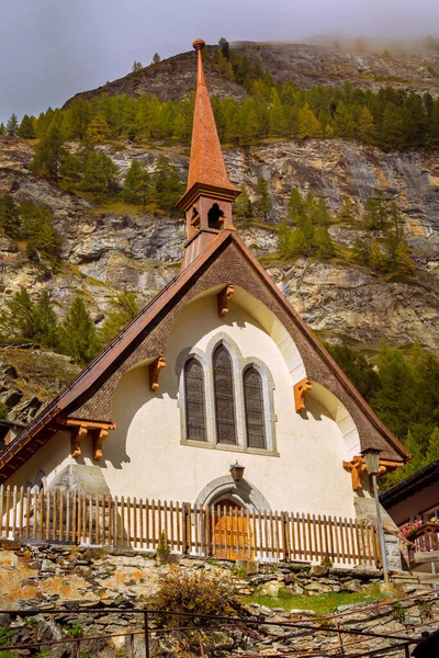 Zermatt, Switzerland St. Peter church — 스톡 사진