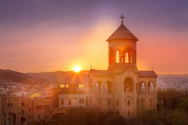 Bell Tower Holy Trinity Church Tsminda Sameba Cathedral Sunset Panorama — Stock Photo, Image