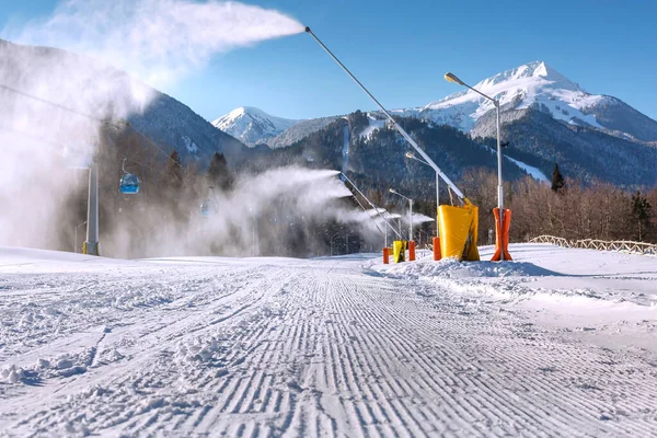 Skidort Bansko, Bulgarien, linbana — Stockfoto