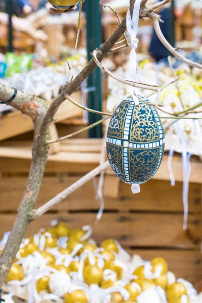 Colorful painted Easter egg on the tree — Stock Photo, Image