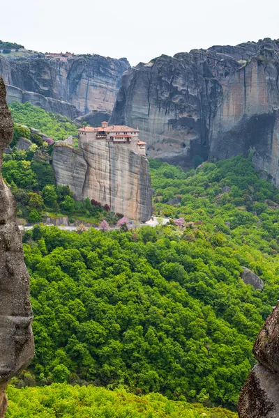 Meteora monastery on the high cliff, Greece — Stock Photo, Image