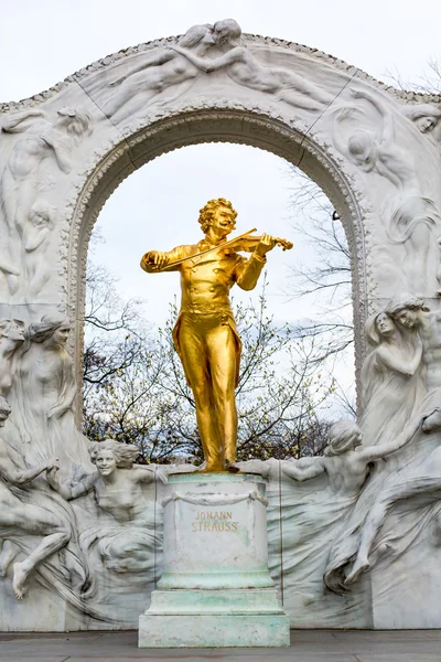 Estatua de Johann Strauss, Stadtpark en Viena, Austria — Foto de Stock