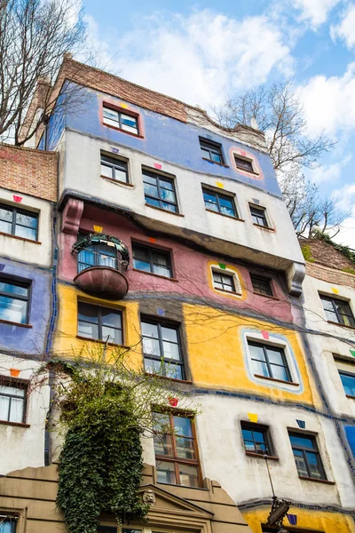 La vista della casa Hundertwasser a Vienna, Austria — Foto Stock