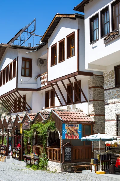 Rumah tradisional dengan restoran mehana di kota Melnik, Bulgaria — Stok Foto