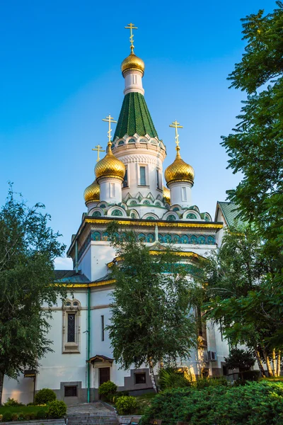 A igreja russa no centro da cidade de Sófia, Bulgária — Fotografia de Stock