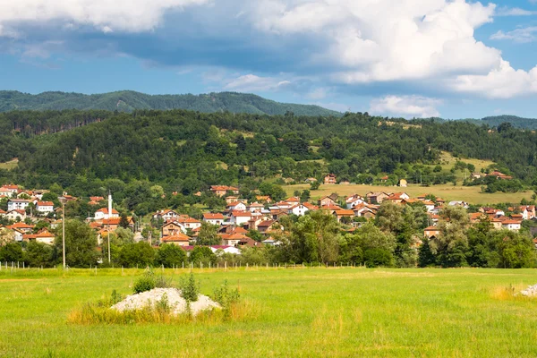 Aeral view Bulgarian Village. Mountains landscape. — Stock Photo, Image