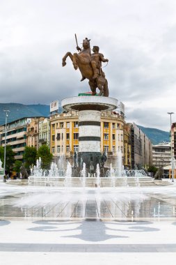 Alexander Üsküp şehir merkezindeki ana meydanında büyük heykel