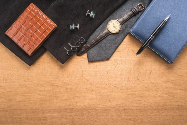 Mannen accessoires op houten achtergrond — Stockfoto