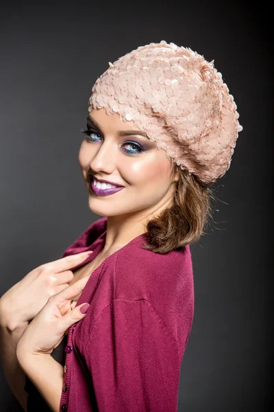 Retrato de una hermosa mujer increíble —  Fotos de Stock