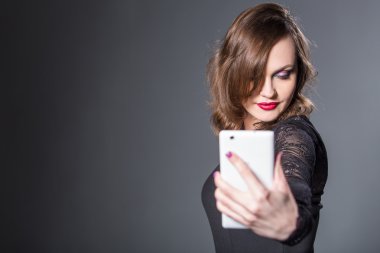 Güzel kadını kabul bir portresi