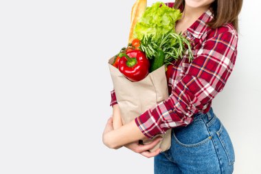 sebze ile güzel bir kadın