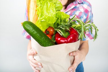 sebze ile güzel bir kadın