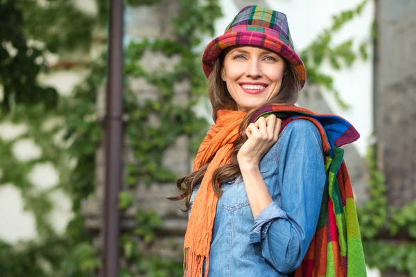 Young autumn woman — Stock Photo, Image