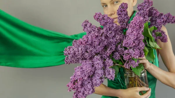 Girl Lilac Flowers Green Silk Dress Springtime — Stock Photo, Image