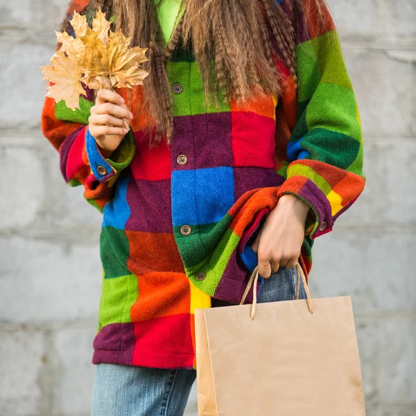 Shopping hösten kvinna — Stockfoto