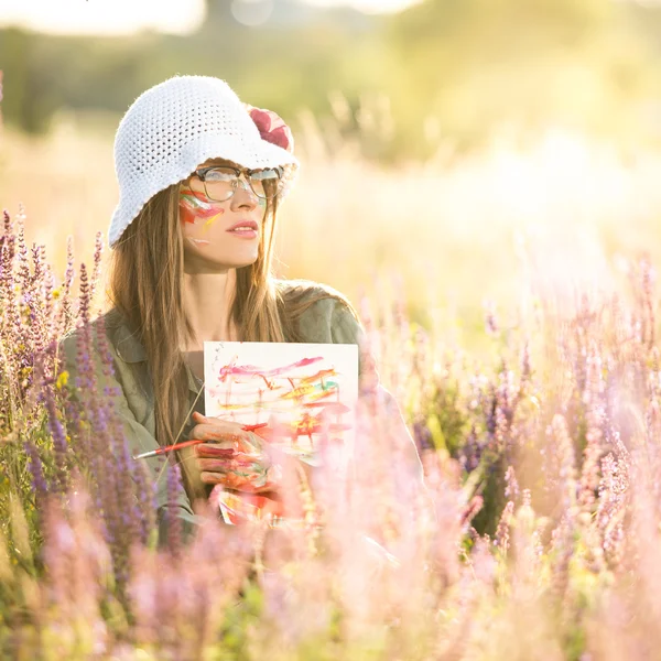 Romantische zomer vrouw — Stockfoto