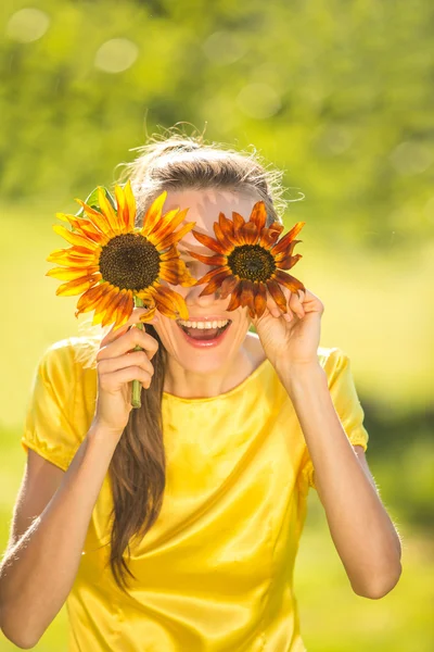 Sommarkul kvinna — Stockfoto