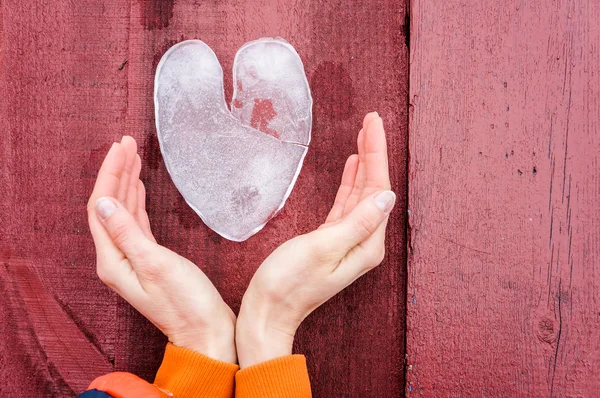 Cuore di ghiaccio — Foto Stock