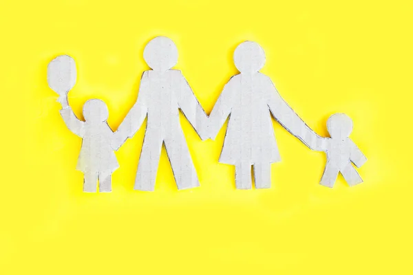 Summer happy paper family over yellow background handmade — Stock Photo, Image