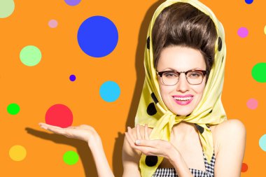 Retro satıcı kadın