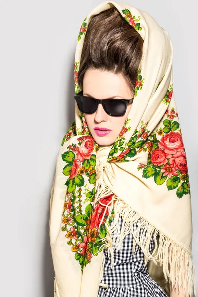 Fashion woman in scarf — Stock Photo, Image