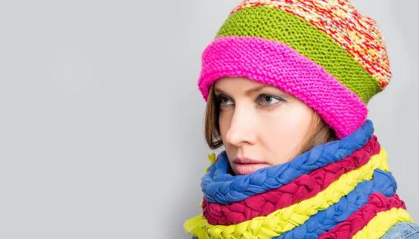 Woman portrait in colorful hat — Stock Photo, Image