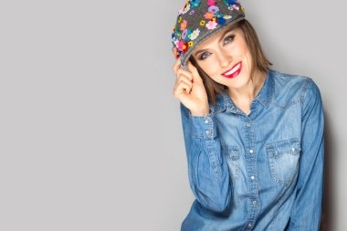 Güzel yaz bahar kadın