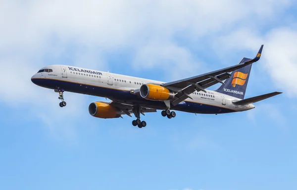 Boeing 757-200 de Icelandair Imagen De Stock