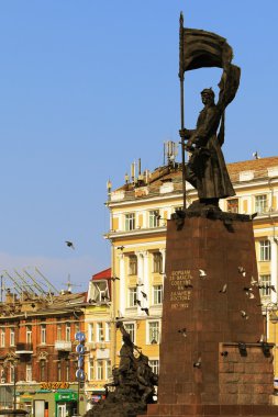 Vladivostok SSCB'ye sonra Vladivostok olarak Sovyet güç için savaşçıları için sivil Warhe anıt inşa Sovyet güç için savaşçıları için sarık anıt