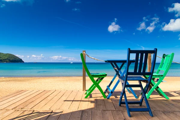 Terraza en la playa con vistas al mar Imagen de stock