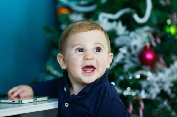 Blonde baby portret - baby lachen Stockfoto