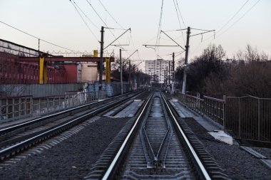 Seçici odak ile raylar